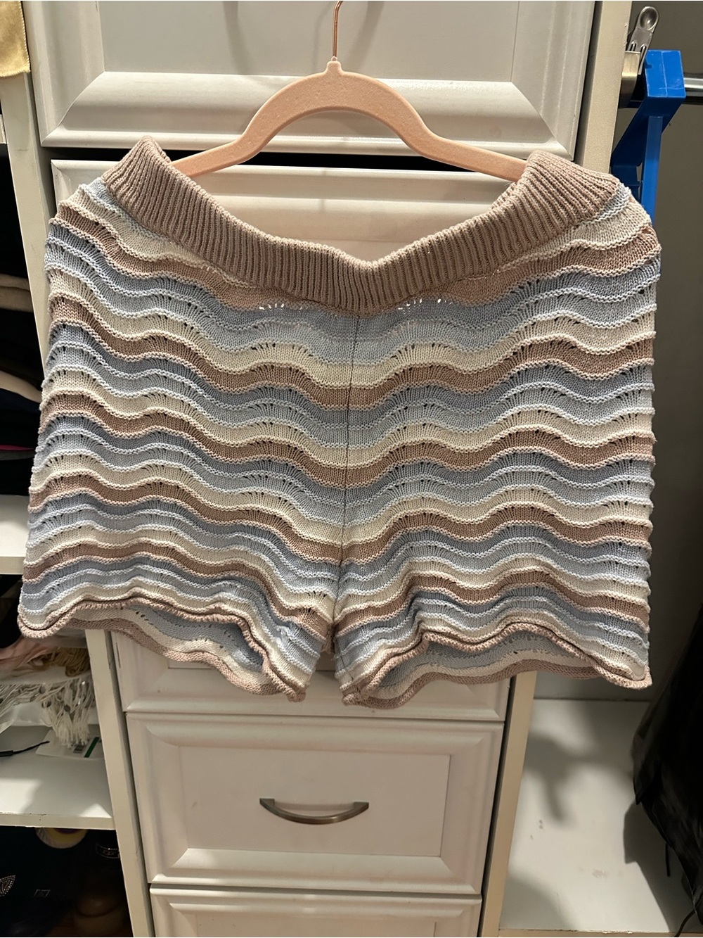 Women’s Wave-Knit Scoop Neck Sweater Top in Beige and Light Blue